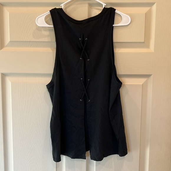 Workout tank - Picture 2 of 2